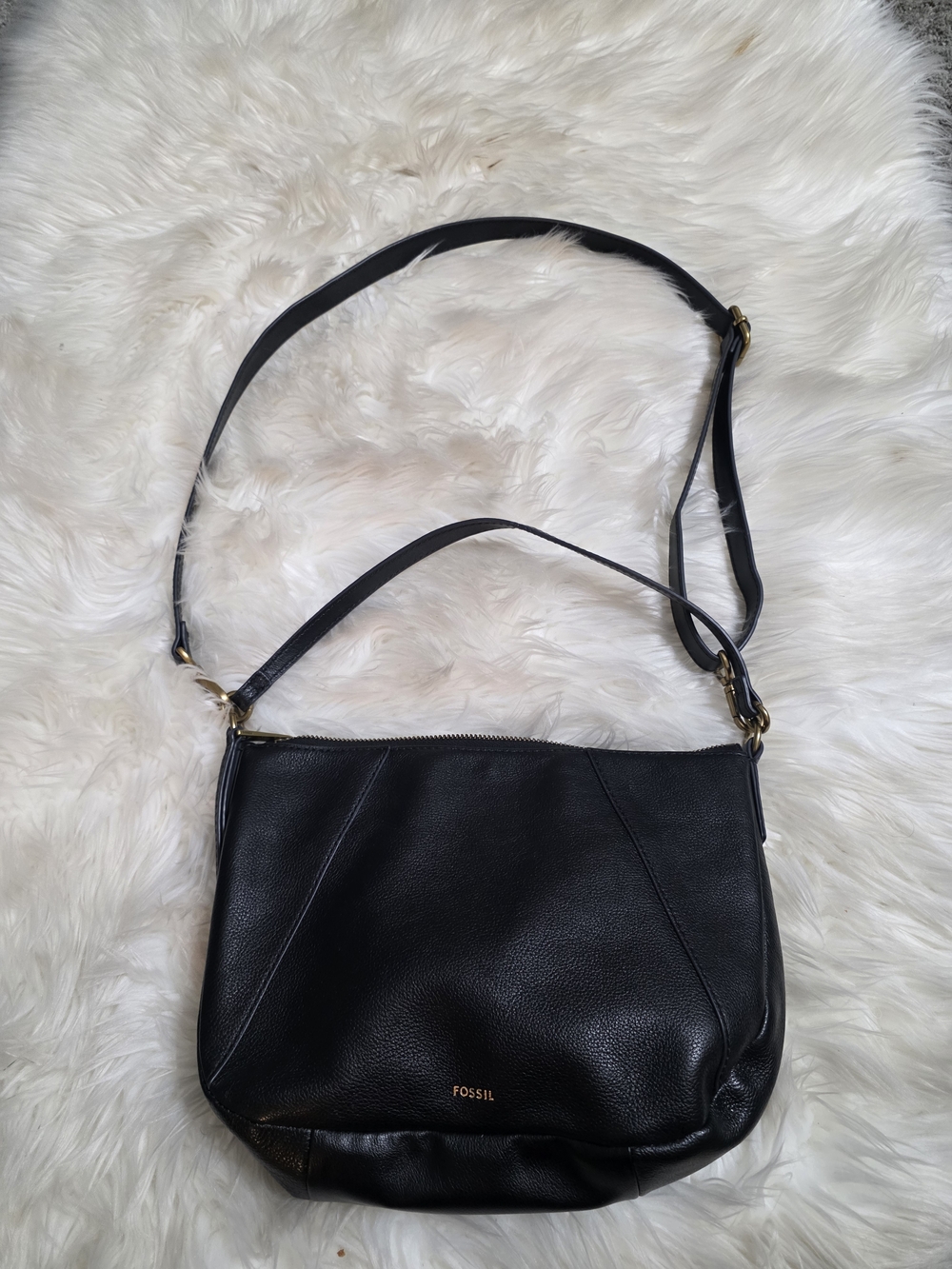 Fossil Skylar Black Pebbled Leather Crossbody Bag with Gold Hardware